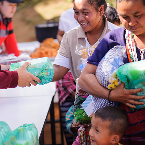 ¿Sabías que en México existe un enorme banco de alimentos que beneficia a más de 1 millón de personas?